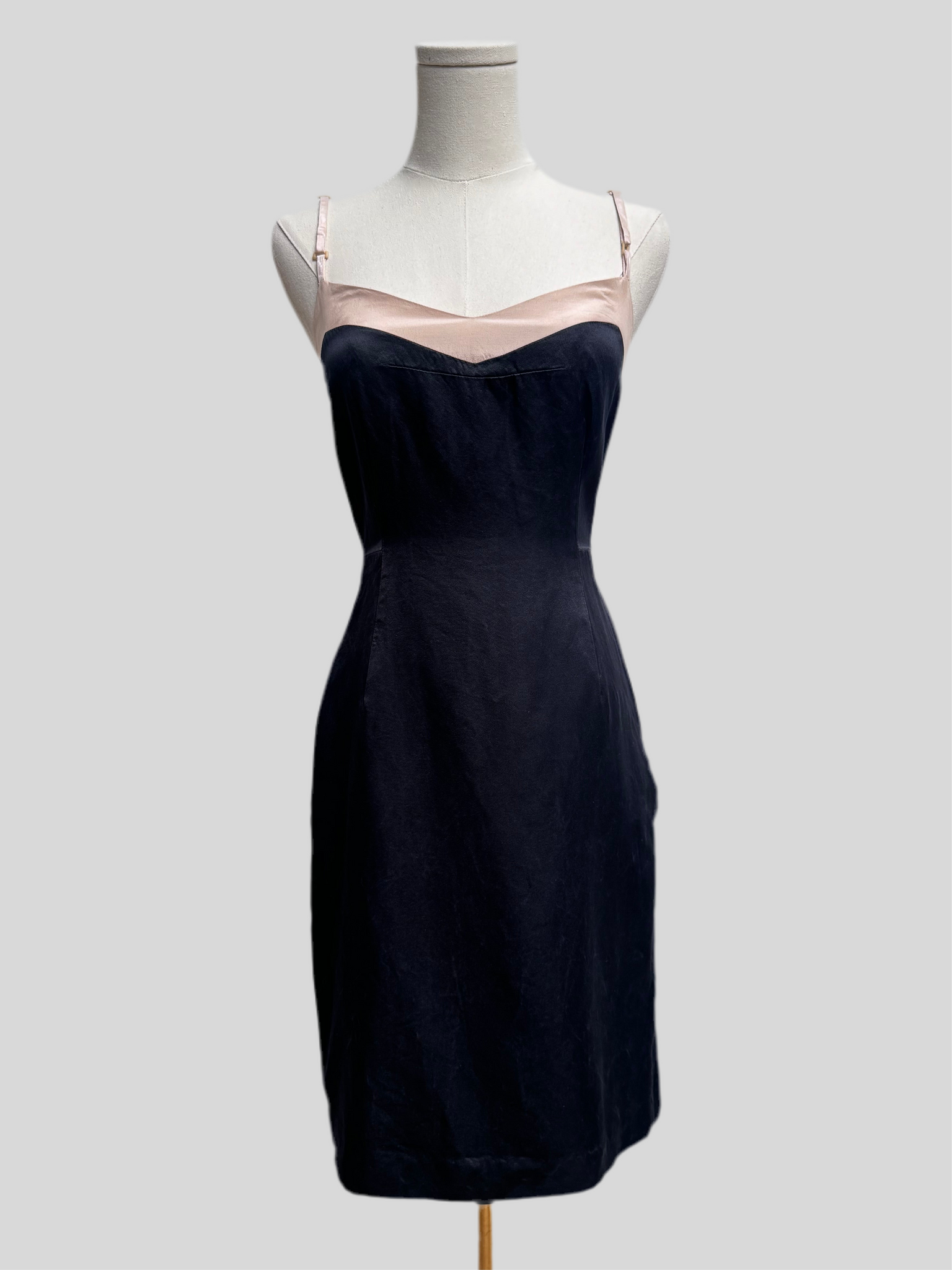 Marc Jacobs Spring Summer 2003 Silk Dress NOREN Marc Jacobs Spring Summer 2003 Silk Dress NOREN