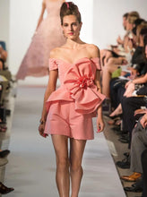 Load image into Gallery viewer, Oscar de la Renta Spring 2013 Ready-to-Wear Skirt Set
